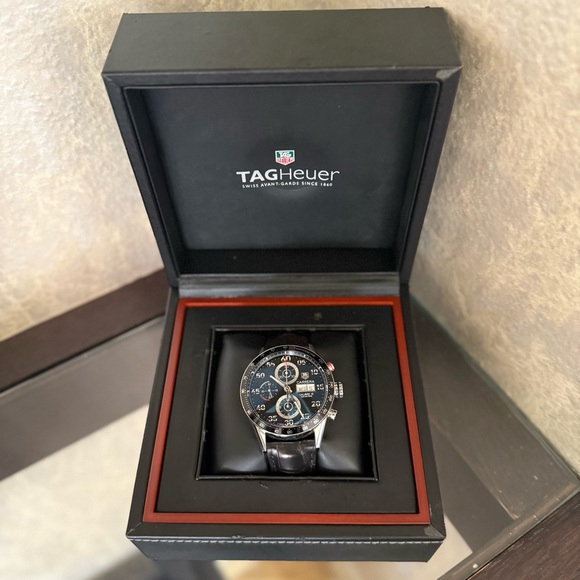 TAG Heuer Carrera Calibre 16 - Picture 1 of 5